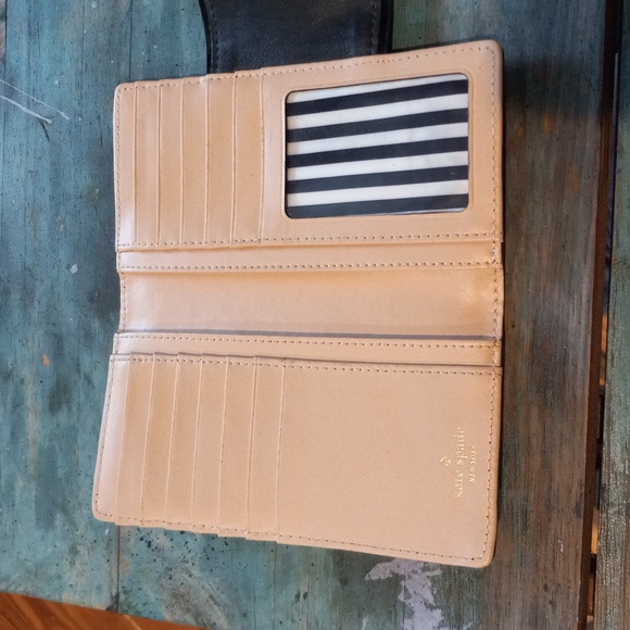 Kate Spade wallet - Picture 7 of 13